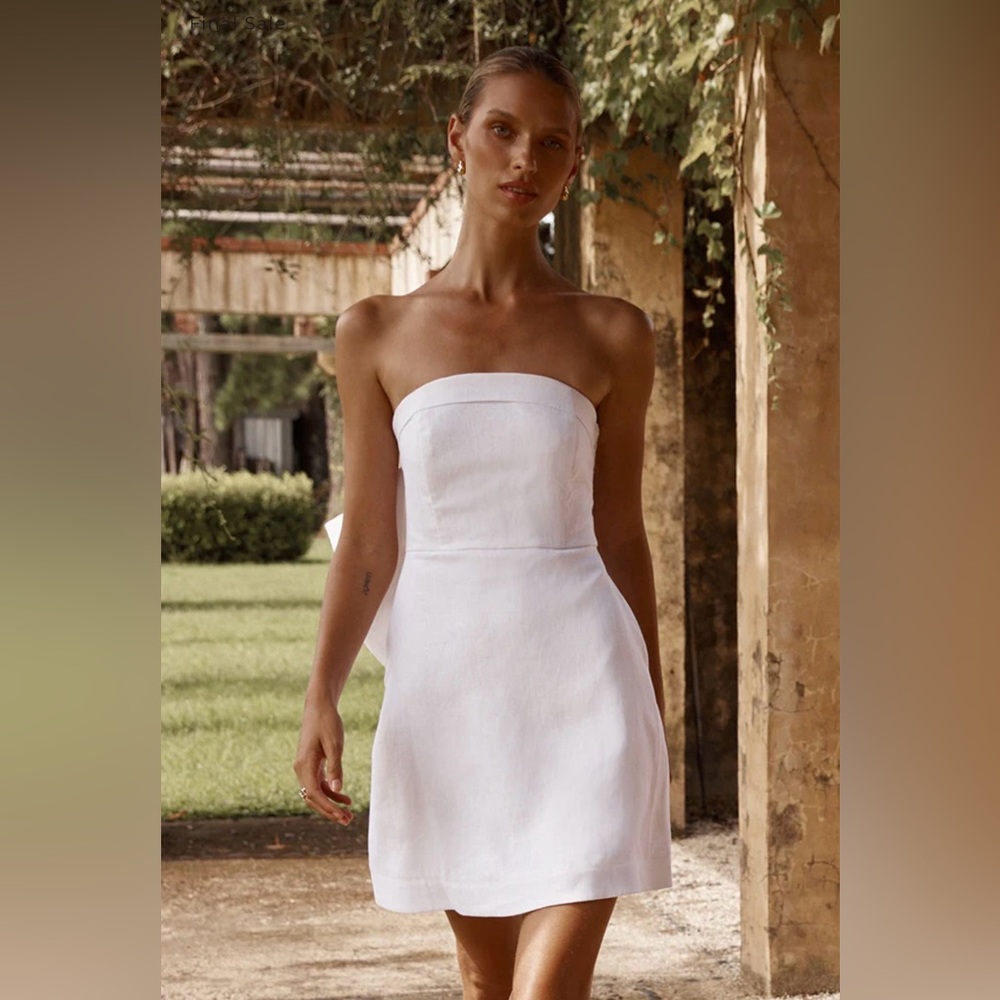 DISSH AISLE WHITE LINEN BACK BOW DRESS